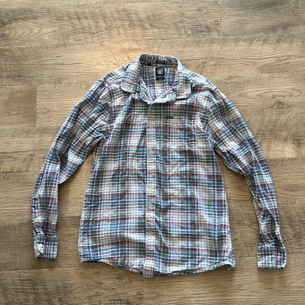 Men’s XL Volcom Long-sleeved Button Down